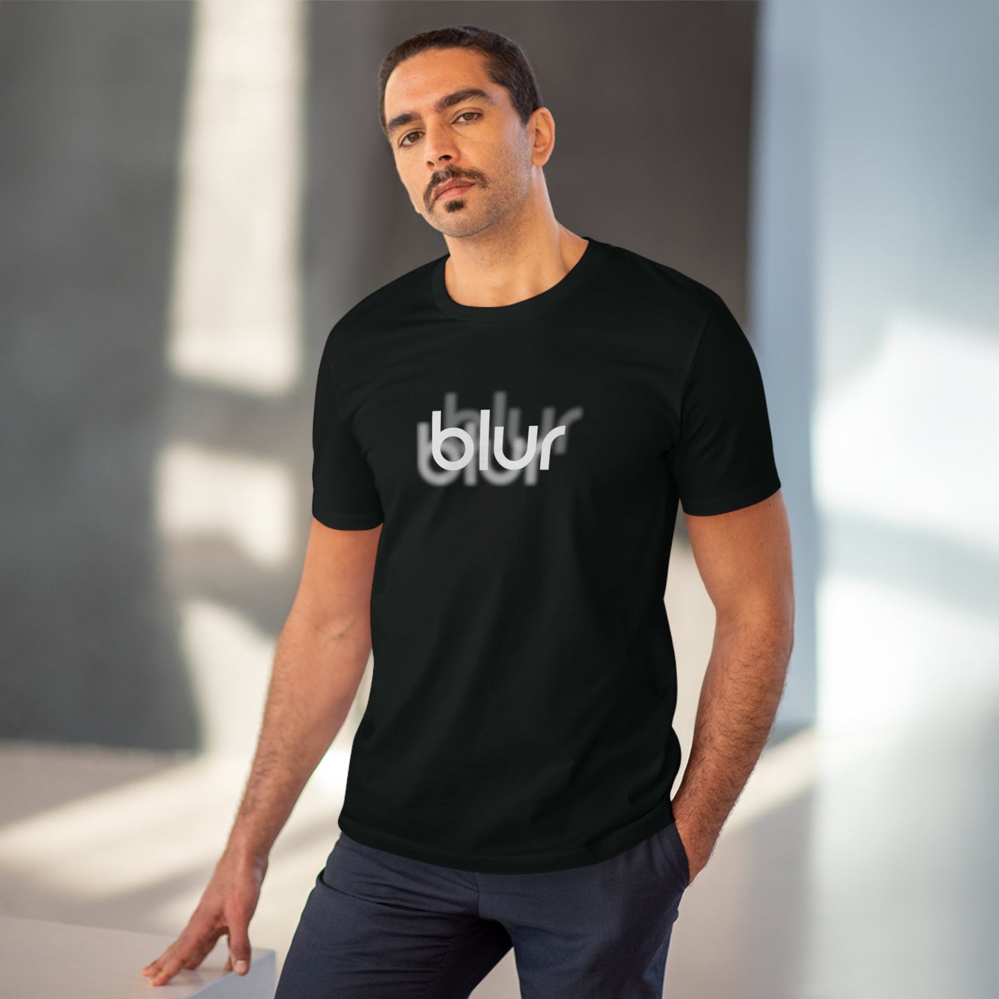 Top t-shirt: Contemporary 'Blur' organic cotton for good vibes.