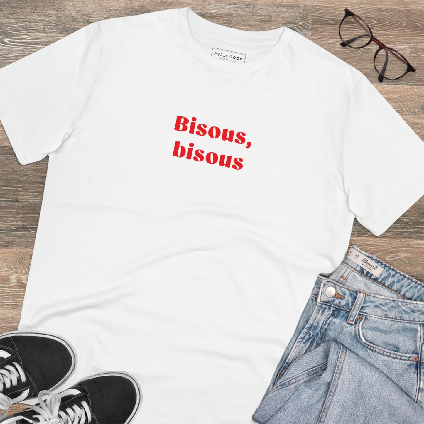 Love T-shirts in French? The Francophile 'French Kiss' Organic Cotton T-shirt is perfect for you!
