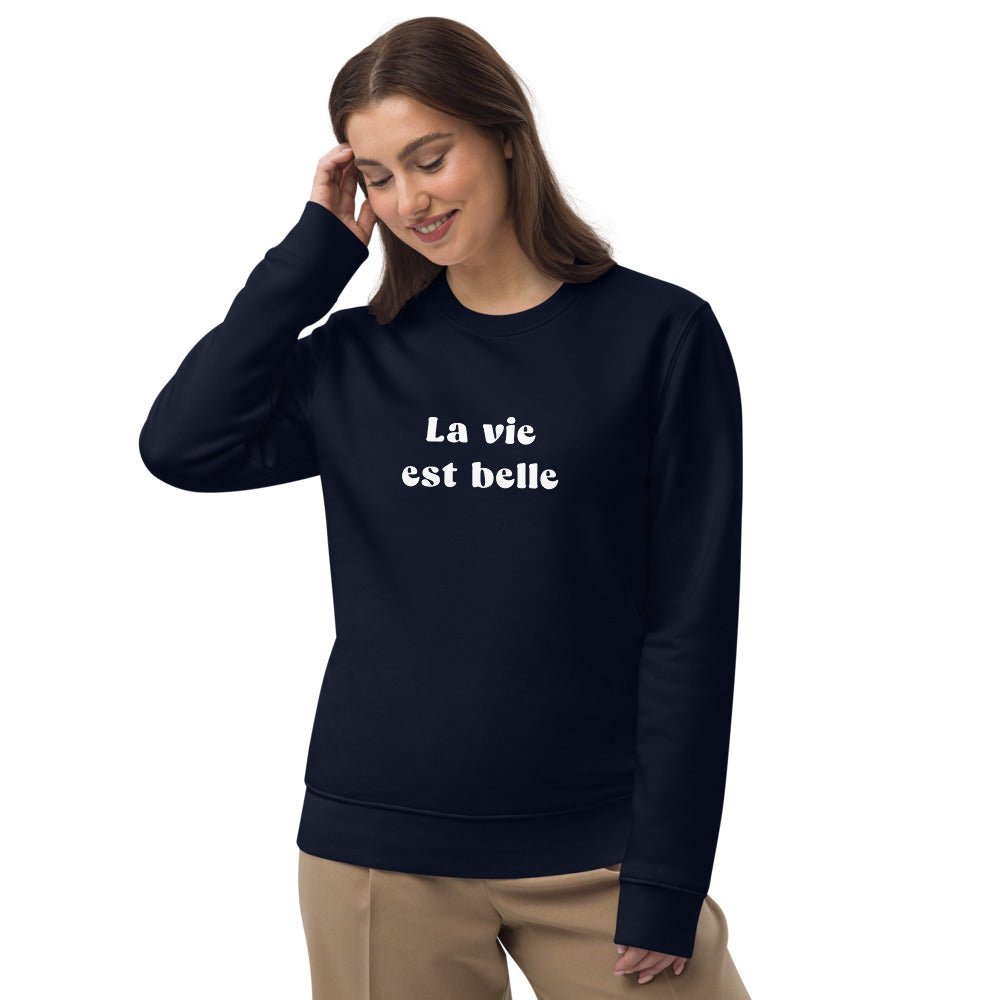 The charm of French optimism: Organic sweatshirt.