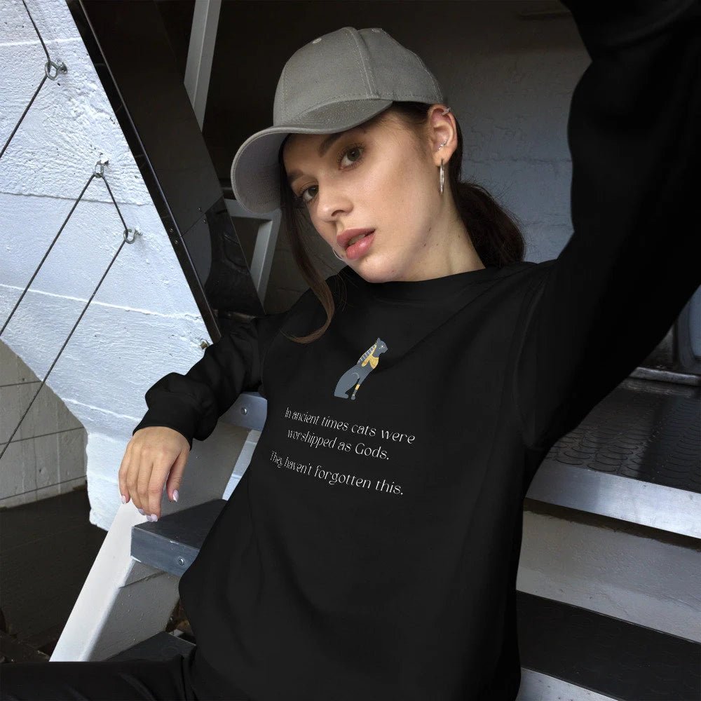 Organic Cotton cat sweatshirt – 'The Egyptian Cat' with fun print for animal lovers