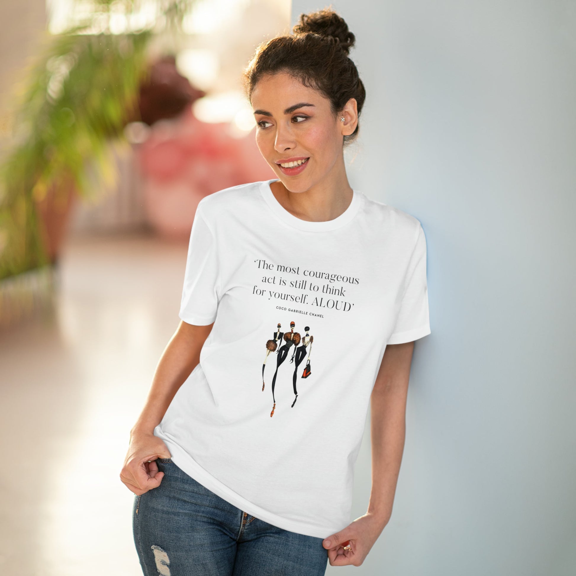 Show your edge in the fashion 'Think Aloud' coco organic cotton t-shirt. Vivienne Westwood womens t shirt!

