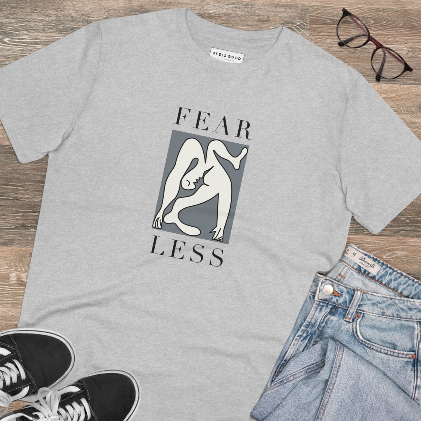 Show your strength with the feminist 'Fear Less' organic cotton t-shirt, a true empowering t-shirt.