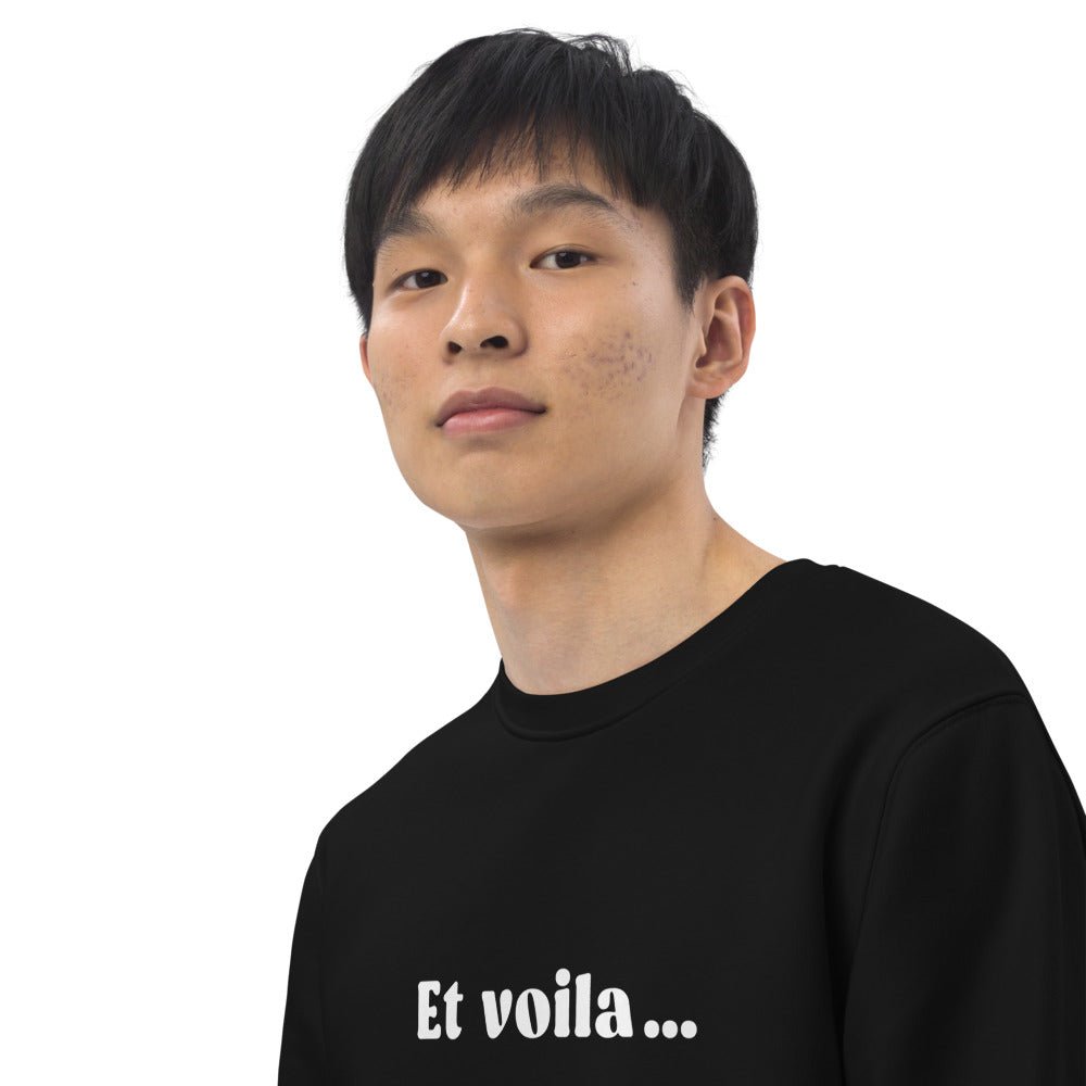 Wear your subtle Francophilia: 'And There It Is' organic.
