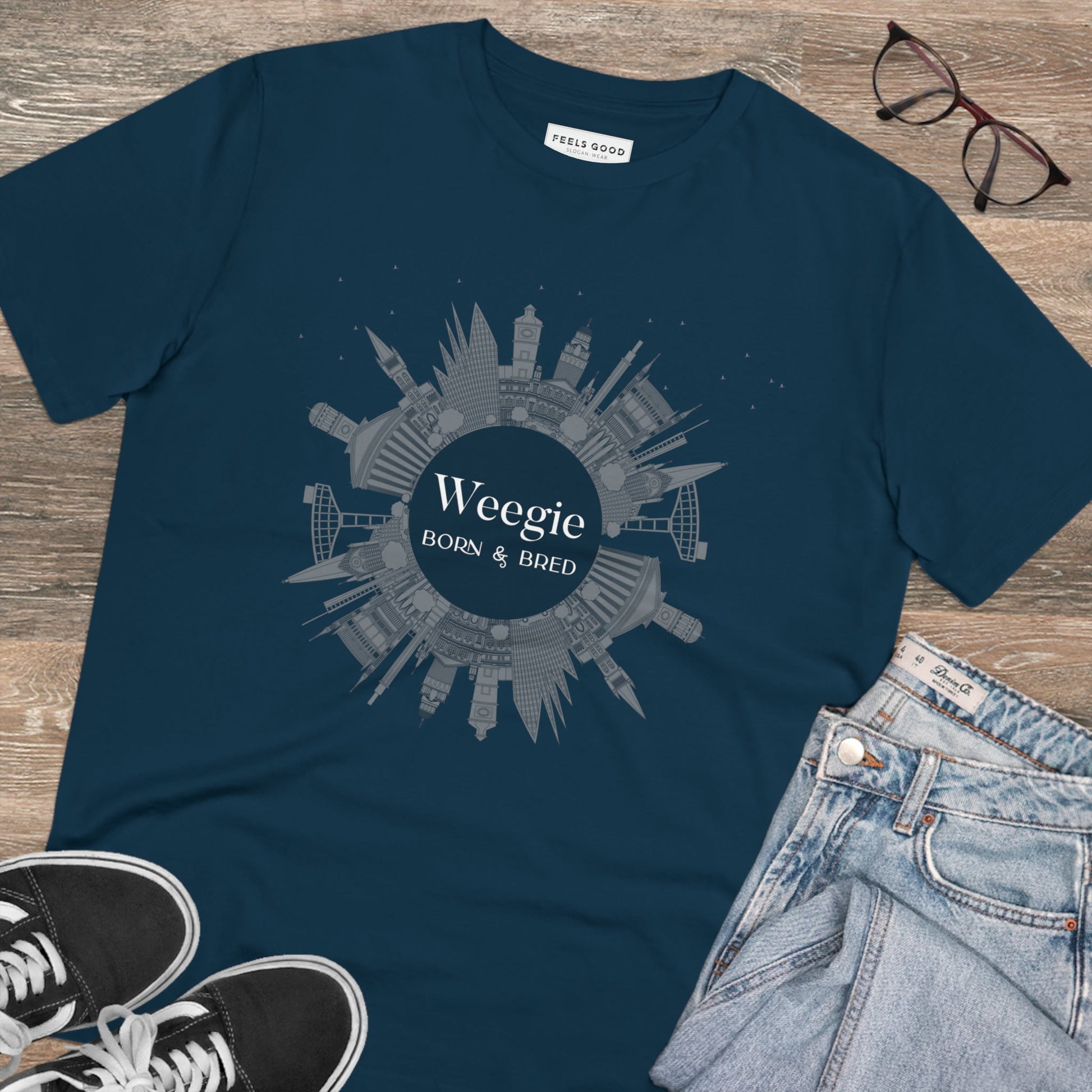 A must-have Scotland T-shirt! Get Glaswegian Slang 'Weegie Born & Bred' organic cotton t-shirt now!