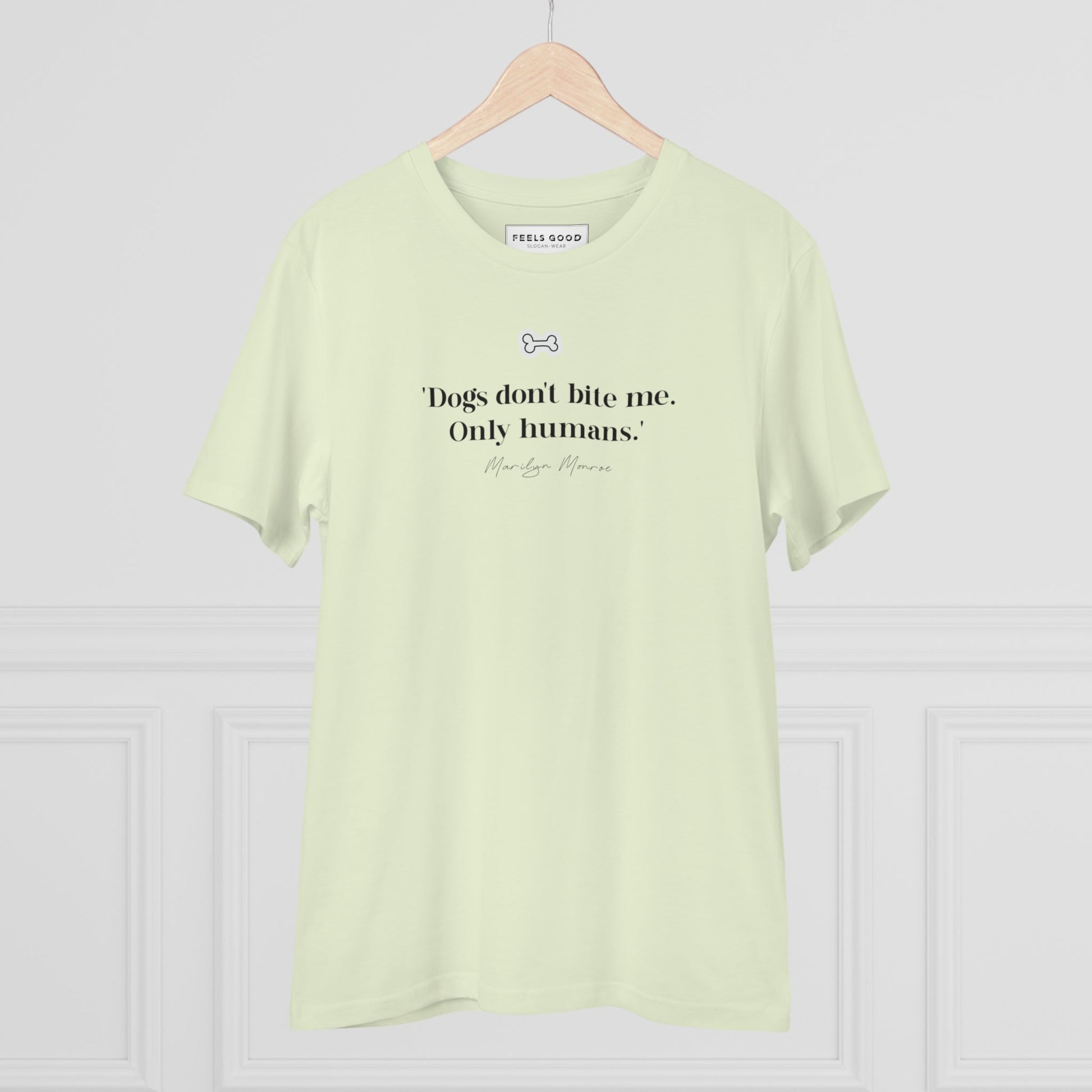 Express your love for pets with the Organic Cotton 'Dogs Don't Bite' Marilyn Dog T-shirt.