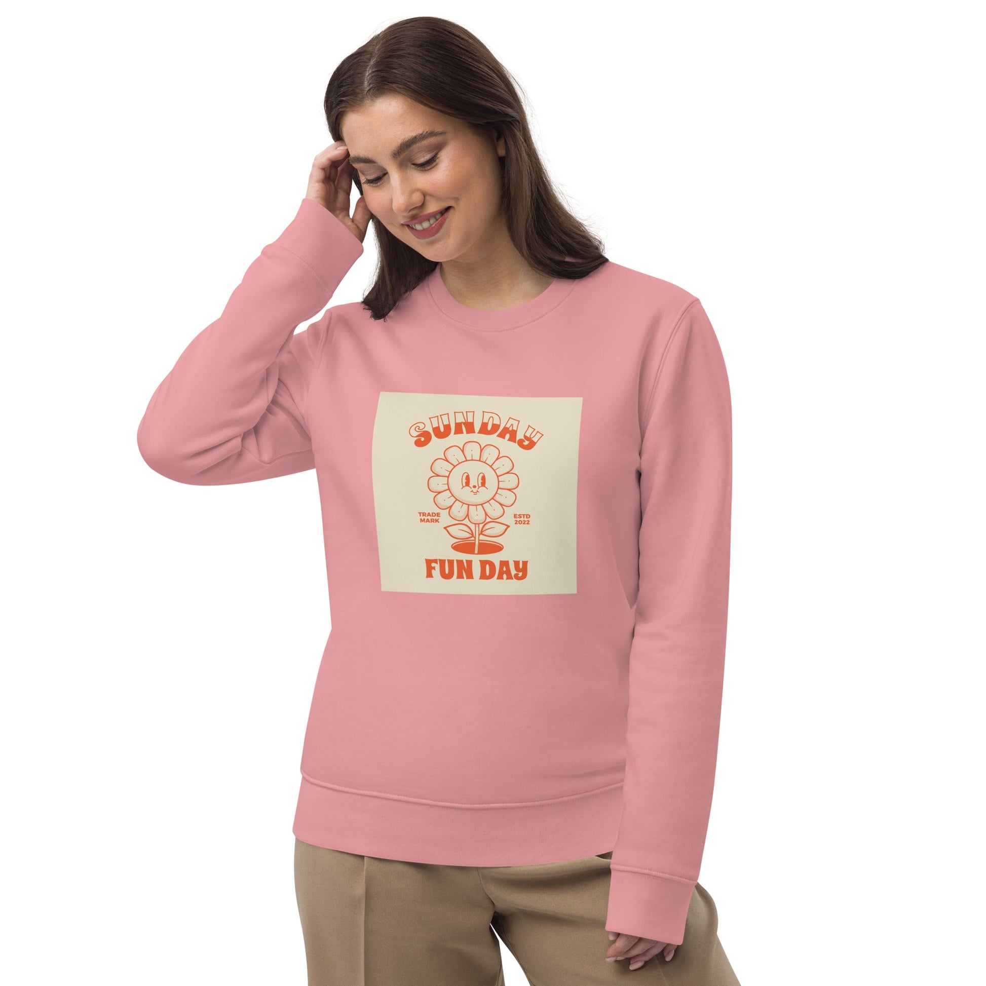This Positive 'Fun Day Sunday' Retro Organic Cotton Sweatshirt is a must-have vintage staple!