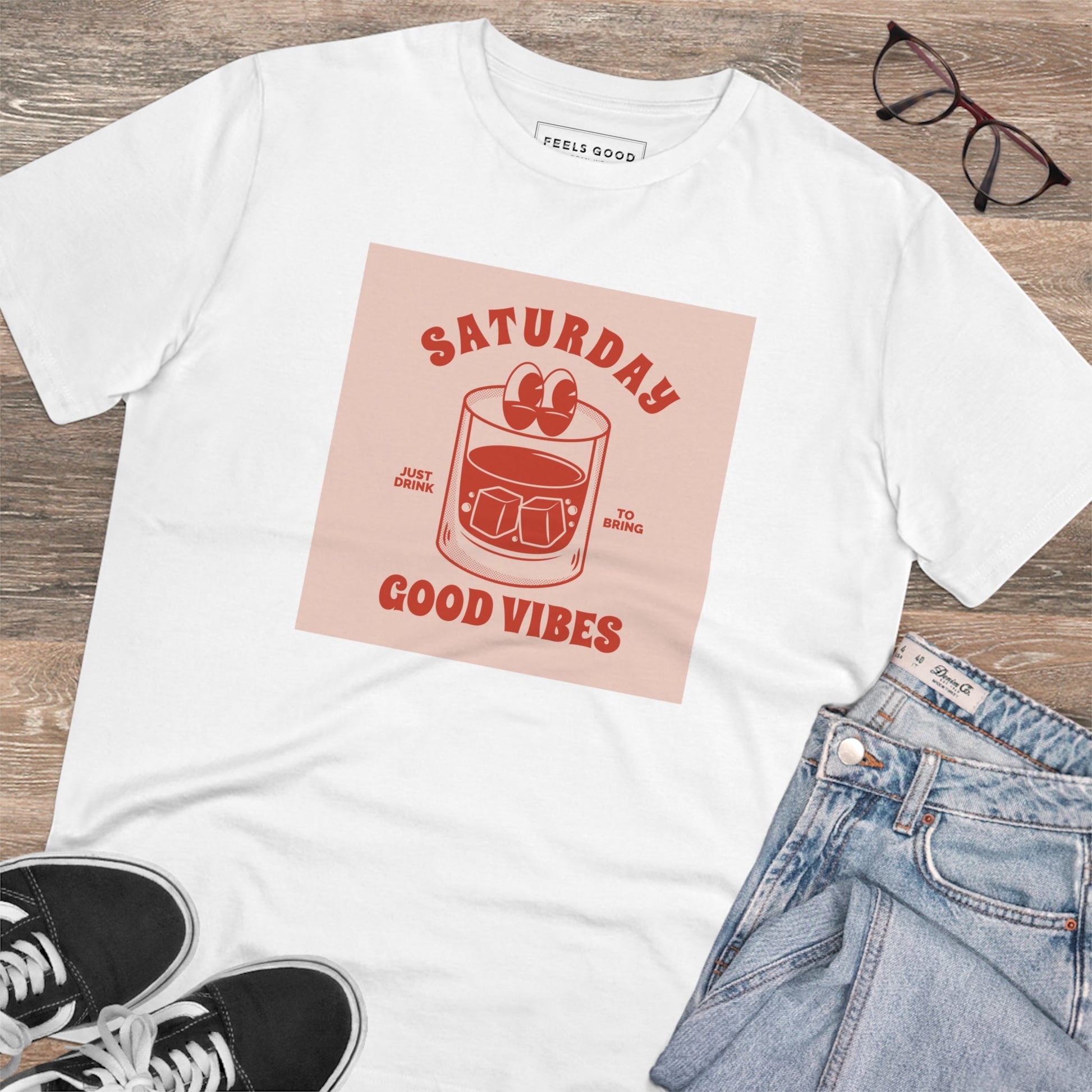 Embrace nostalgia in the positive 'Good Vibes Saturday' retro organic cotton t-shirt—timeless retro style!